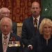 Lajmet që habitën botën: nga vdekja e Mbretit Charles te kukulla e gjetur brenda një valixheje