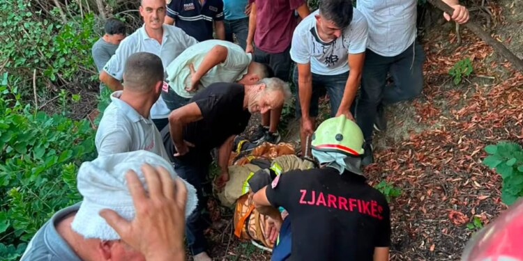 51-vjeçari në Mallakastër ra nga 50 metra lartësi, shpohet nga zjarrfikësit