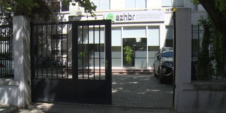 AZHBR: 7.2 mld lekë për fermerët, gati kësti i parë nga Skema Kombëtare e Subvencioneve, 41 mijë përfitues