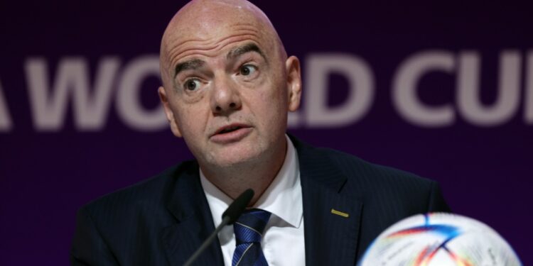 Ai është zgjedhur në mënyrë demokratike: FIFA shpërthen ndaj kritikave për Infantinon — I pranojmë diskutimet, por jo akuzat