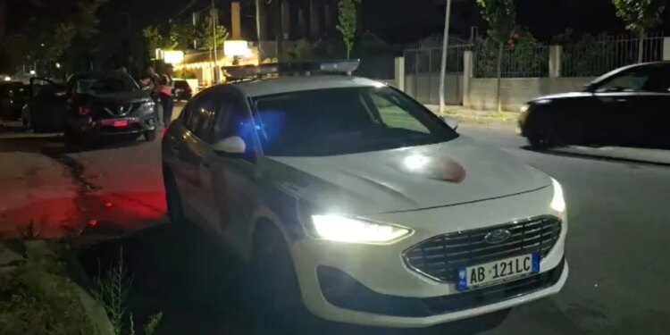 Aksident i rëndë në Golem: motori përplaset me bordurën, dy persona humbin jetën