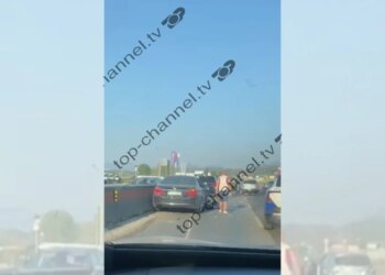 Aksident në autostradën Durrës-Tiranë: katër automjete përplasen, detajet e para