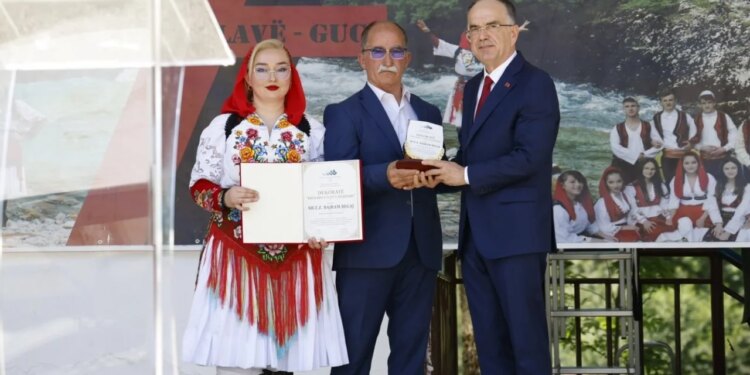 Alpet Shqiptare janë një pjesë e historisë së shqiptarit, Begaj nderohet me çmim në Plavë dhe Guci