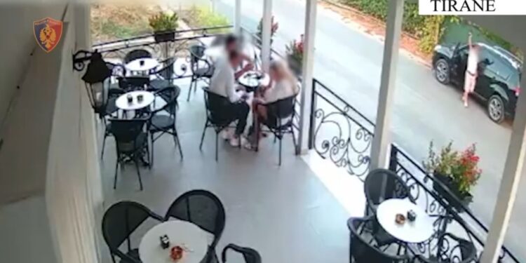 Arrestohet 53-vjeçari në Mullet, pasi qëlloi me armë në ajër për të kërcënuar 23-vjeçarin