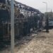 Autobusi me turistë merr flakë në ecje drejt Kalasë së Beratit, shkak dyshohet shkëndija elektrike në motor