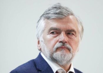 Bankieri rus që kritikoi modelin ekonomik: Nuk do ta fitojmë këtë luftë rraskapitëse, jep dorëheqjen
