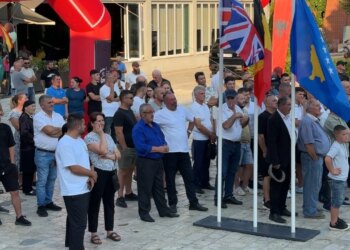 Banorët e Fushë-Arrëzit kundërshtojnë propozimin për shkrirje: Mos na hiqni bashkinë, do na zbehet identiteti i zonës