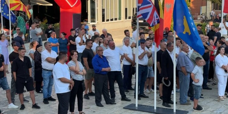 Banorët e Fushë-Arrëzit kundërshtojnë propozimin për shkrirje: Mos na hiqni bashkinë, do na zbehet identiteti i zonës