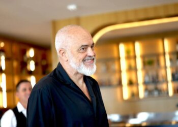 Besa dhe Pasqyra Albania takohen me përfaqësues të Tiranës; Rama: Hap i rëndësishëm për sezonin e ri politik