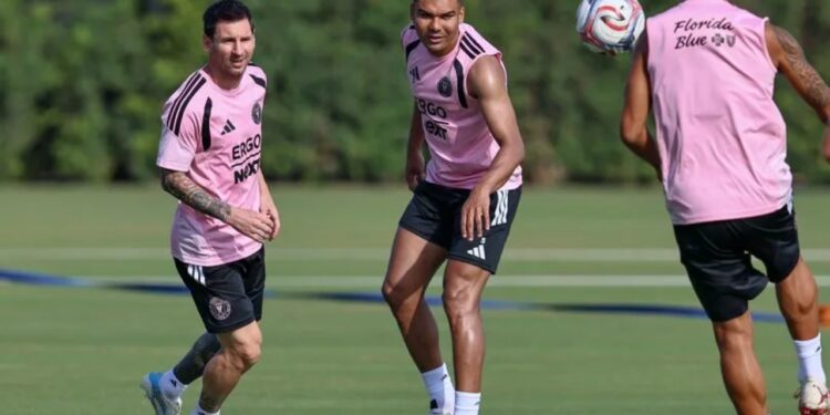 Casemiro: Në dhimbje u përkushtua ndaj shokëve e klubit; Messi shembull, kurrë nuk kam parë diçka të tillë
