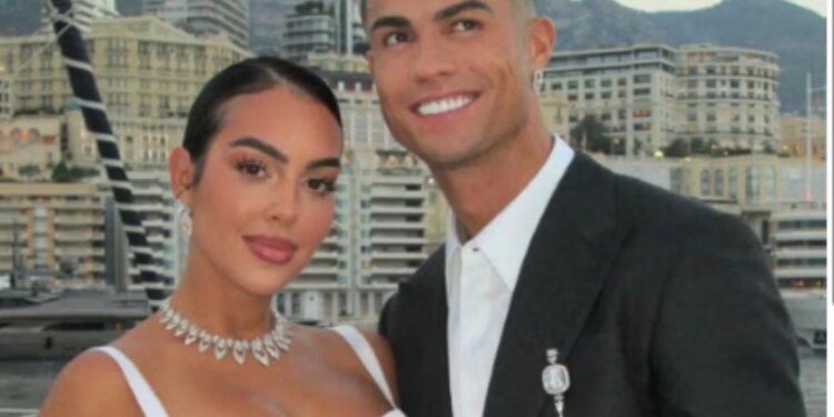 Cristiano Ronaldo dhe Georgina martohen para vetëm 4 dëshmitarësh me kontratë paramartesore