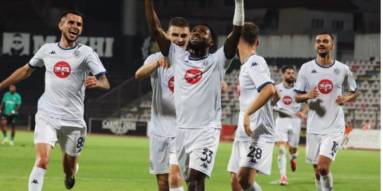 David Fadairo, që ndihmoi Dinamon në kualifikimin në playoffin e Conference League, kthehet me peng te Partizani