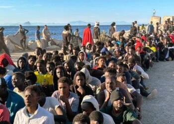 Debati për fluksin e emigrantëve në Ceuta përshkallëzohet; Spanja do të vendosë kontrolle kufitare kundër Italisë