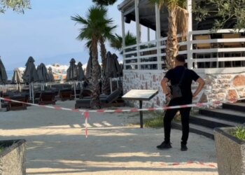 Detaje nga vrasja në Ksamil: 20-vjeçari francez u godit disa herë me thikë; dyshohet autorja, ishte roje plazhi