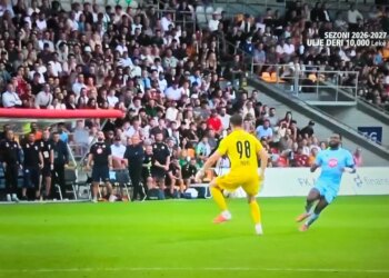 Dinamo humbet 1-0, por nuk dorëzohet as me 10 lojtarë; gjithçka vendoset pas një jave në Elbasan