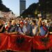 Dita e 86-të e tubimit në Tiranë, protestuesit mblidhen para Kryeministrisë: Do vazhdojmë derisa të na plotësohen kërkesat