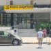 Durrësi s’ka para për pensionistët; të moshuarit presin në sportele pa marrë lekët në temperatura të larta