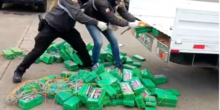 Edhe kjo ndodh: imazhi i Haaland në një ngarkesë kokaine të sekuestruar në kamion