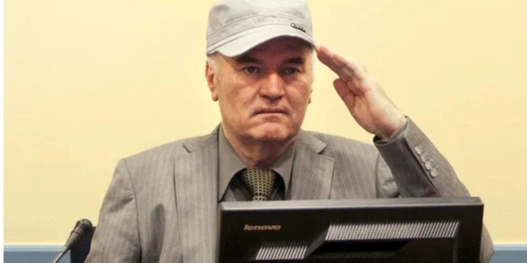 FOTO/ Kasapi i Bosnjës: nga heroi i serbëve te krimineli i dënuar për gjenocid në Srebrenicë