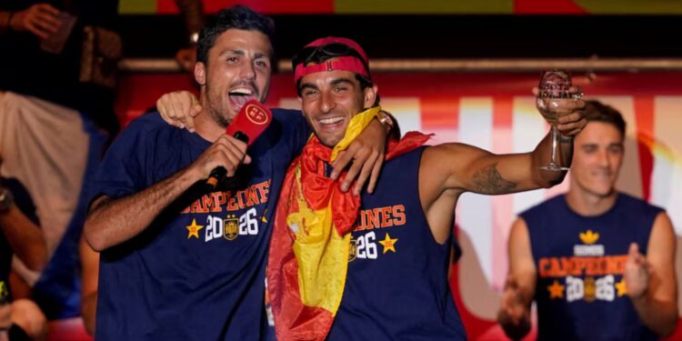 Ferran Torres dhe Rodri, dy kampionë bote me karriera paralele në merkato