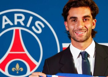 Ferran Torres zyrtarisht lojtar i PSG-së, largohet nga Barcelona me 50 milionë euro dhe statistika mbresëlënëse