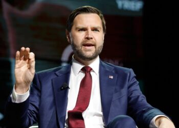 Financial Times: JD Vance i kërkoi Ukrainës të ndalte sulmet ndaj cisternave të naftës në Detin e Zi
