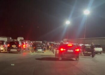 Fluks i madh në Portin e Vlorës: 8 mijë pasagjerë dhe 2,300 automjete nisen drejt Italisë