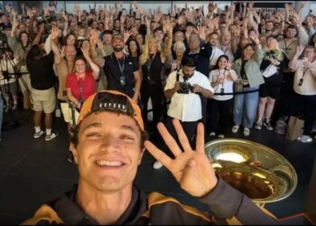 Formula 1: Norris i përgjigjet Verstappen dhe rinovon me McLaren deri në vitin 2030