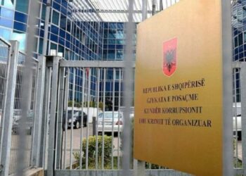 GJKKO përplaset me avokatët: Rregullorja e re e sigurisë cenon mediat, mbrojtësit ligjorë kërcënojnë me grevë