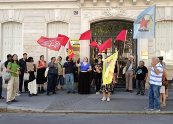 Gjykata la në burg 32-vjeçaren turke të arrestuar në Rinas, protestë para Ambasadës Shqiptare në Francë