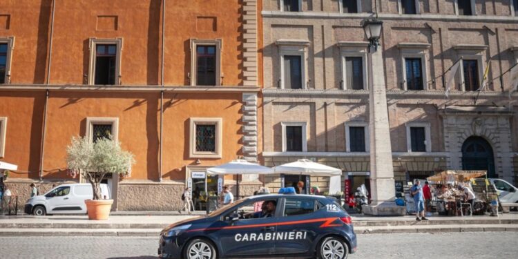 Grabitje si në filma në Romë: hajdutët vjedhin sende 700 mijë euro në shtëpinë producentes italiane për 15-minuta