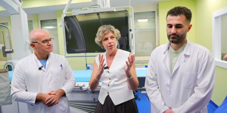 Hapet Shërbimi i Trombektomisë në QSUT, ministrja Sala: Ekosistem profesionist që i përgjigjet qytetarit në kohë