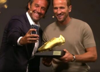 Harry Kane mori Këpucën e Artë, selfie me Tonin bëhet virale: Meriton Topin e Artë