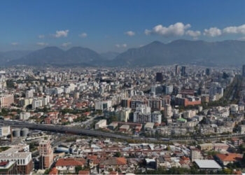 Arsyet/ Pas 7 vitesh rritje të pandalshme, çmimet e apartamenteve në Tiranë nisin të bien
