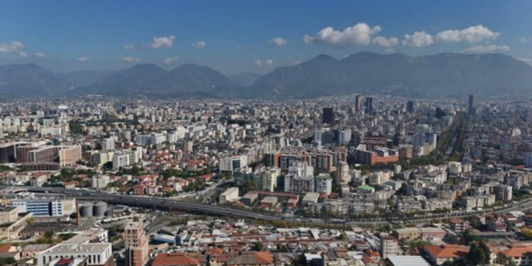 Arsyet/ Pas 7 vitesh rritje të pandalshme, çmimet e apartamenteve në Tiranë nisin të bien