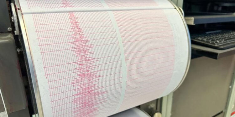 Indonezia tronditet sërish nga një tërmet me magnitudë 6.1 ballë