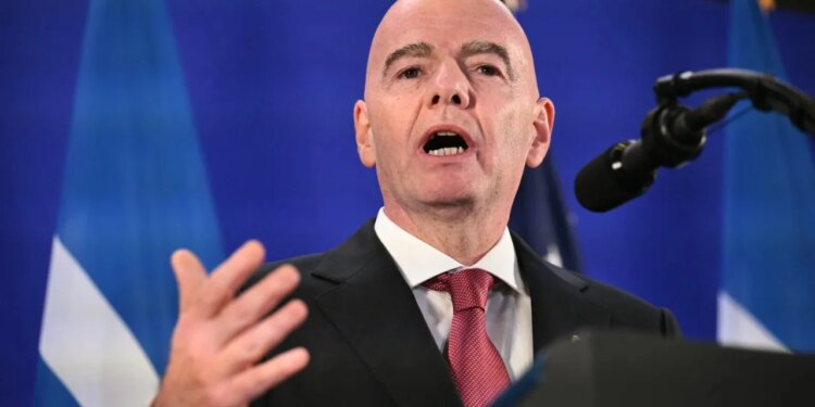 Infantino humb besimin e europianëve, zbulohet federata e parë që tërhiqet zyrtarisht nga mbështetja për Presidentin e FIFA-s