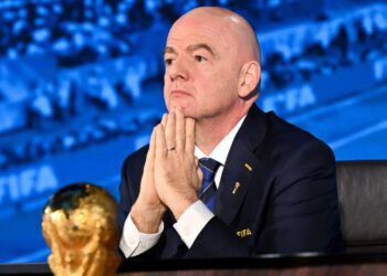 Infantino përballet me rrezik, Federata e Futbollit të Anglisë mbështet lëvizjen që mund ta rrëzojë