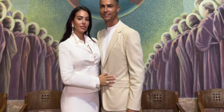 Jeta me Cristiano Ronaldon: Georgina merr vendim surprizë pas martesës, por ai çeku i përjetshëm