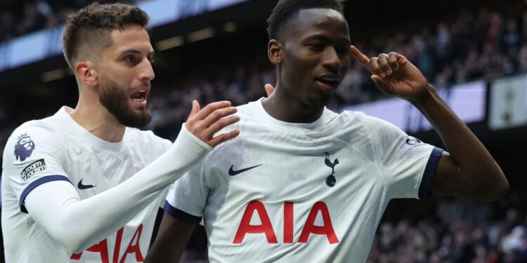 Juventusi ndryshon objektiv për shkak të limiteve të merkatos, kërkon yllin e Tottenhamit pas dështimit me Kessie