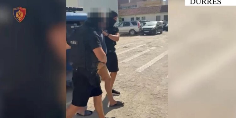 Kapet në Durrës 40-vjeçari i shpallur në kërkim ndërkombëtar, i dënuar në Itali për trafik droge