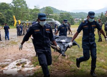 Katastrofa në Nepal: Rëndohet bilanci i përmbytjeve — 750 viktima dhe mijëra të zhdukur; operacionet e kërkimit vazhdojnë