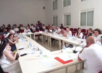 Këshilli Bashkiak i Dimalit mblidhet emergjentisht, miratohet pavlefshmëria e relacionit të propozuar për bashkimin me Beratin