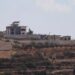 Kolonët izraelitë rrethojnë familjet palestineze në fshat të Bregut Perëndimor; IDF reagon ashpër, e quan veprim të paligjshëm