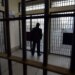Konflikt në burgun 302: Viktor Vmeri shuplakos një i burgosur kosovar, Mos bëj zhurmë se më prishe gjumin