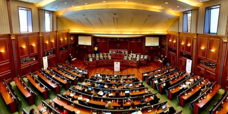 Konstituimi i Kuvendit të Kosovës: kur duhet të mbahet seanca sipas Kushtetutës