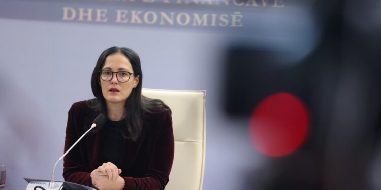 Lista e çmimeve në pasqyrë: nga shtatori bizneset do të raportojnë çmimet, qeveria kërkon hallkën abuzuese