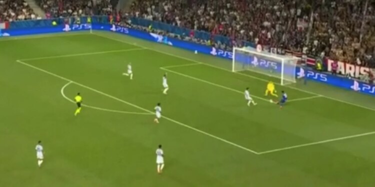 Live PSG-Aston Villa/ VAR-i rikthen buzëqeshjen francezëve, Doue kalon në avantazh për herë të dytë (Video)
