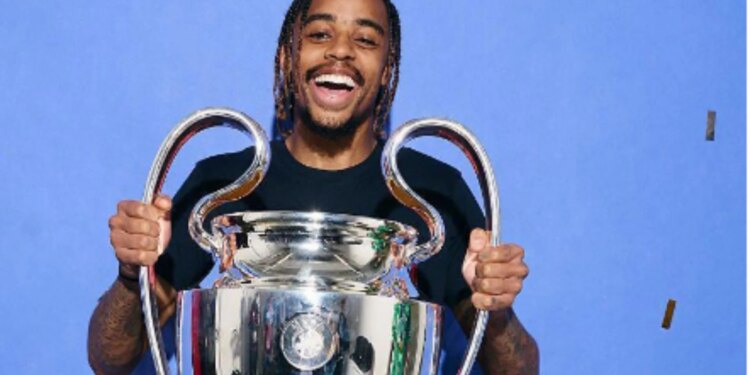 Liverpool ende pa marrëveshje me PSG për Barcola, Arsenal synon të përfitojë