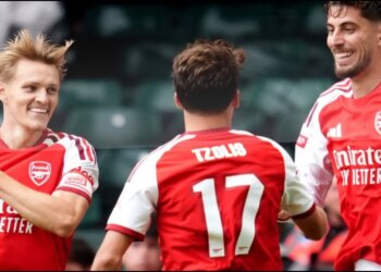 Manchester City dominon në Community Shield, Arsenali ngre trofeun e parë të sezonit